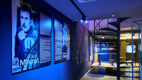 Tančící dům slaví třicet let. Místní galerie připravila zajímavou výstavu