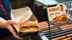 ORLEN s šéfkuchařem Romanem Stašou uvádí na trh limitovanou edici gurmánských produktů Stop Cafe