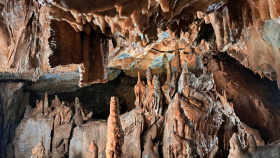 Dvě století v hlubinách si lidé připomenou v Mladečských jeskyních