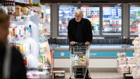 Pozor! Dnes si nenakoupíte, výjimku mají lékárny či čerpací stanice