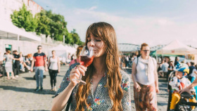 V sobotu dorazí do Prahy přes 20 vinařů