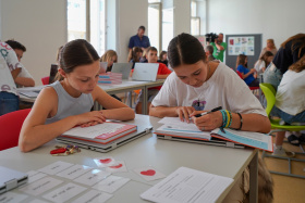 Školáci v Brně se učí bezpečně používat internet a sociální sítě Kliknutím zvětšíte obrázek