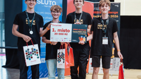 Děti navrhly města budoucnosti. Nejlepší týmy z HackaTEENu pojedou do Barcelony