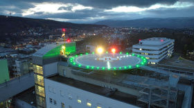 Modernizovaný heliport v ústecké nemocnici je certifikován pro noční provoz
