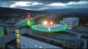 Modernizovaný heliport v ústecké nemocnici je certifikován pro noční provoz