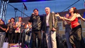 Benefiční koncert „Kdo má rád“ vynesl přes 102 000 korun pro prachatickou nemocnici