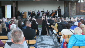 Zimní a jarní řada festivalu Hudební setkání 15 byla velkolepě zakončena open air koncertem na Hněvíně.