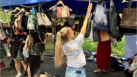 Kabelky pomáhají. Diakonie Západ pořádá dobročinný bazar, podpoří děti z náhradních rodin Kliknutím zvětšíte obrázek
