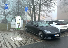 V prvním pololetí nejvíce e-řidiči „tankovali“ ve Středočeském kraji Kliknutím zvětšíte obrázek