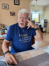 Zpívání z balkónu vyneslo přes 70 tisíc korun pro Štěpánka Kliknutím zvětšíte obrázek