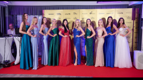 Benefiční večer Počítače dětem spojil podporovatele charity a finalistky Miss ČR