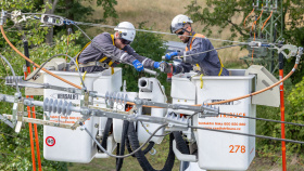 ČEZ Distribuce dokončila budování čet práce pod napětím. Vznikl poslední dvacátý tým v Kolíně