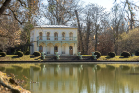 Kraj pošle peníze na obnovu Rybářského pavilonu i záchranu dřevěnice a sušírny Kliknutím zvětšíte obrázek