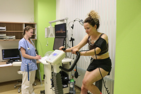 Z oddělení sportovní medicíny udělala úzká spolupráce s klinikou úrazové chirurgie unikátní pracoviště