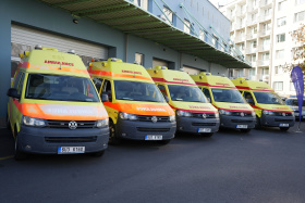 Pět sanitních vozů z Ústeckého kraje pomůže na Ukrajině Kliknutím zvětšíte obrázek