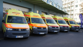 Pět sanitních vozů z Ústeckého kraje pomůže na Ukrajině